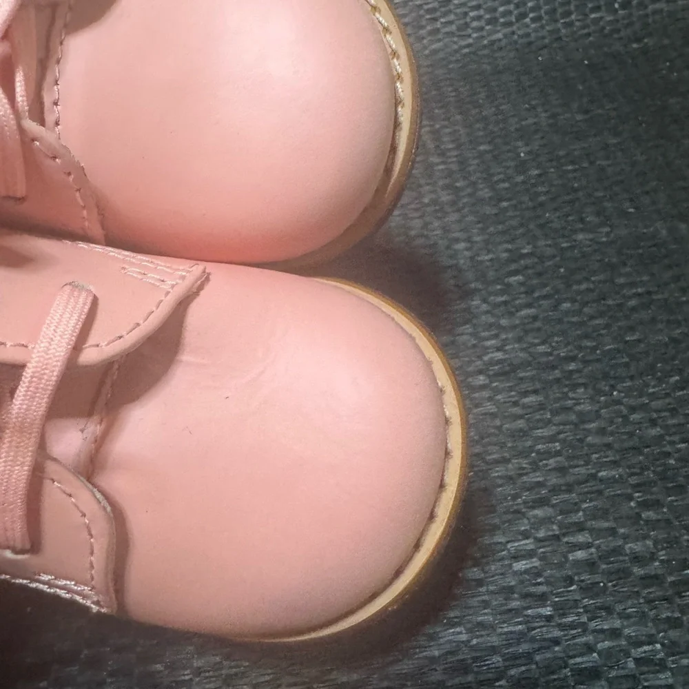 Josmo Plain Walking Shoes